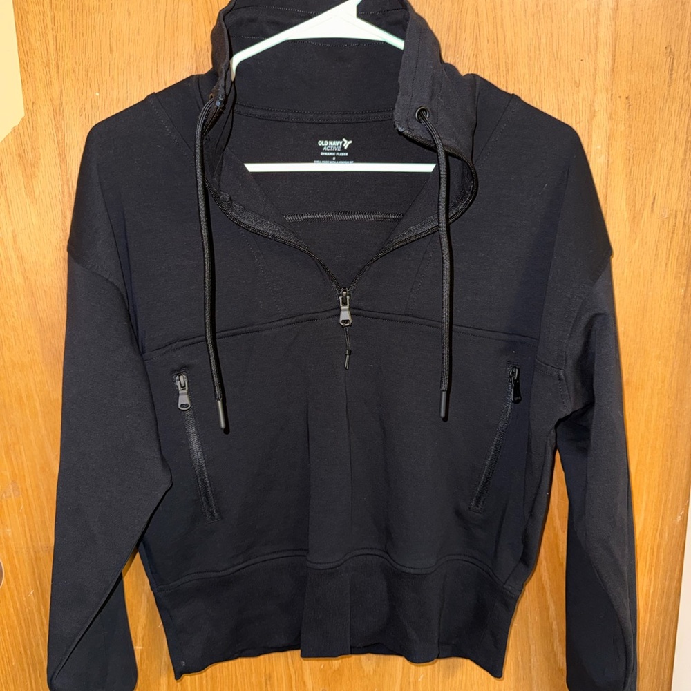 Old Navy Active Dynamic Fleece in Black